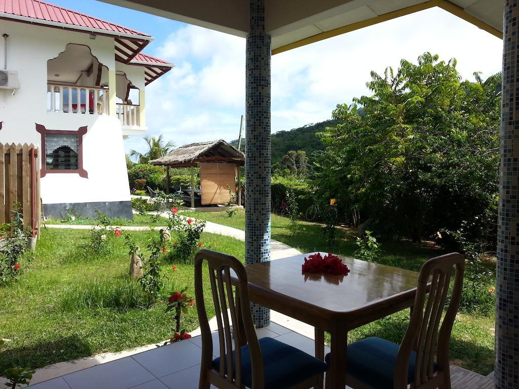Zanboza Guesthouse La Digue Room photo